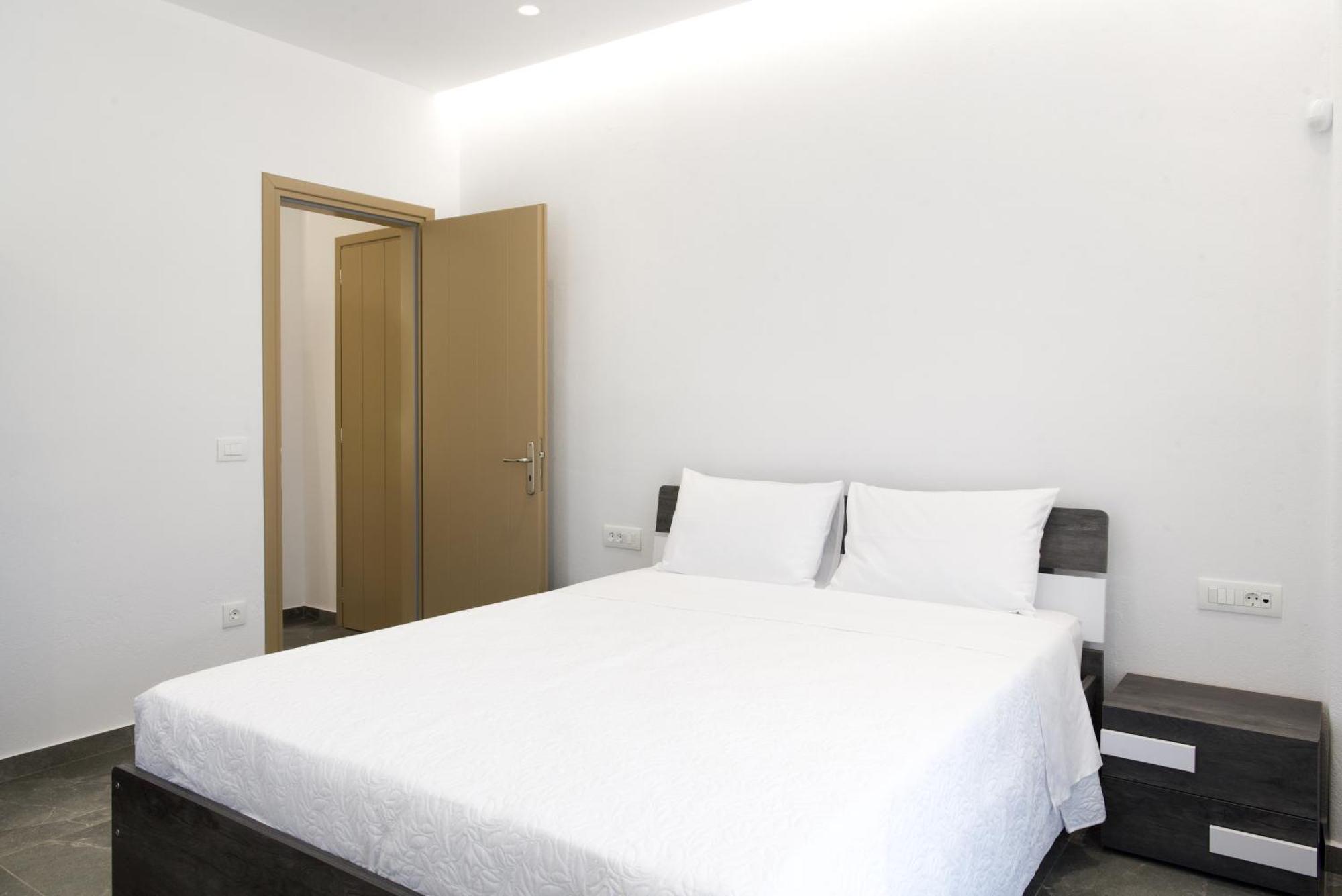 Maistros Apartments Mykonos Ftelia  Ngoại thất bức ảnh
